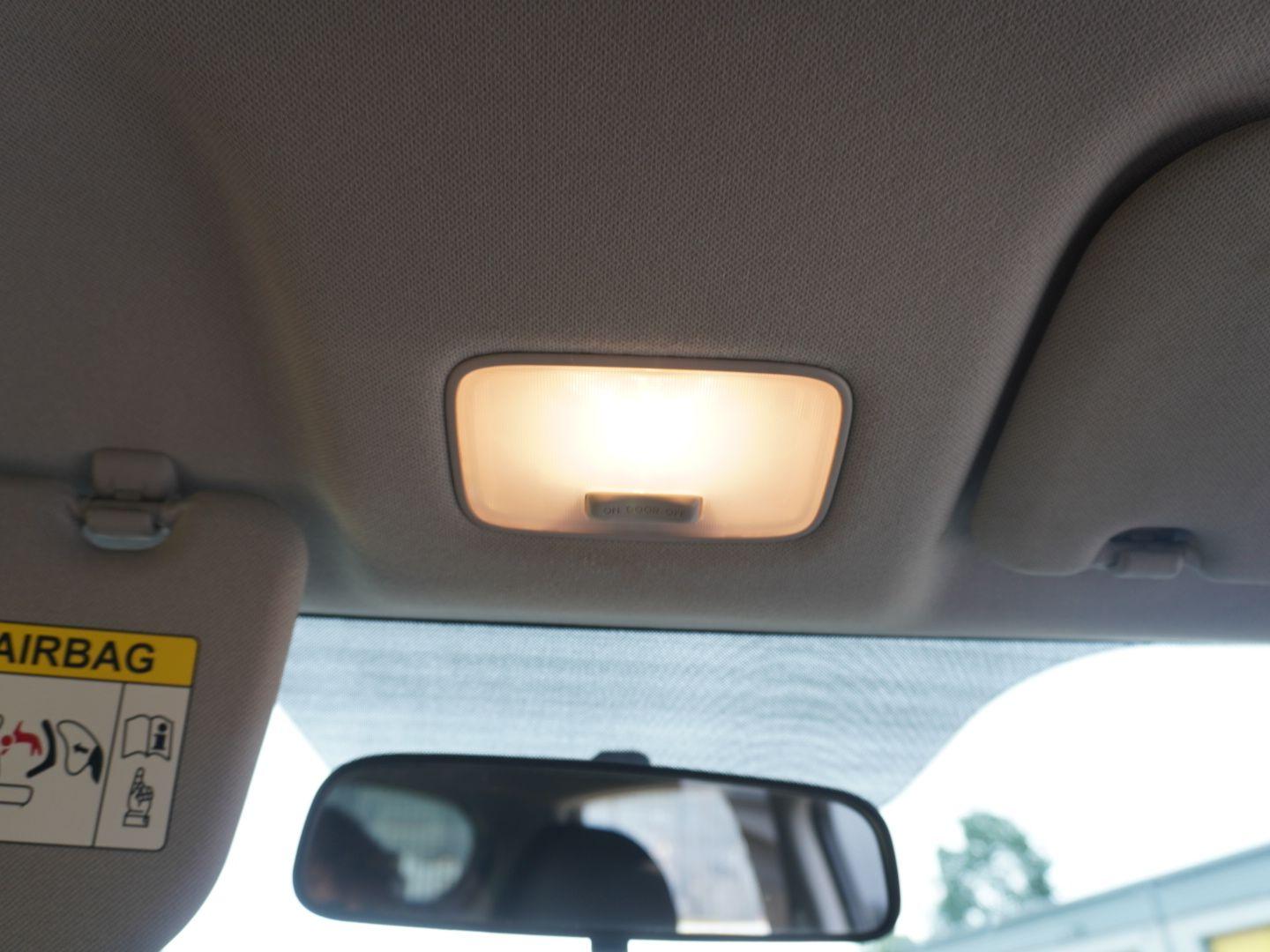 Used Hyundai i10 2017 for sale - 76310060: Photo 42