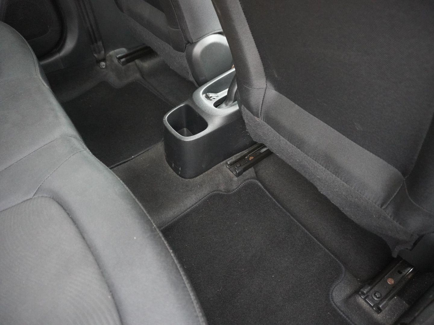 Used Hyundai i10 2017 for sale - 76310060: Photo 44