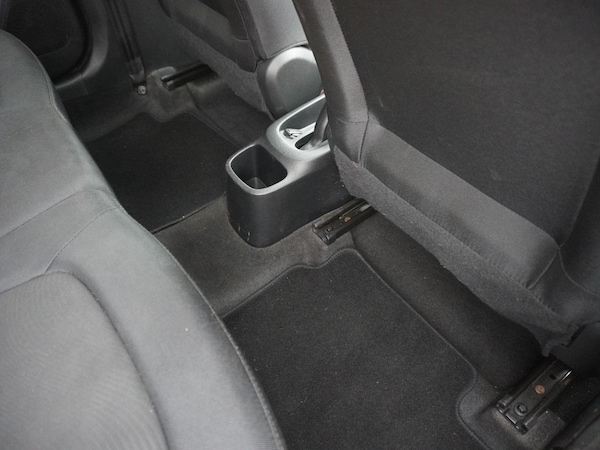 Used Hyundai i10 2017 for sale - 76310060: Photo 44
