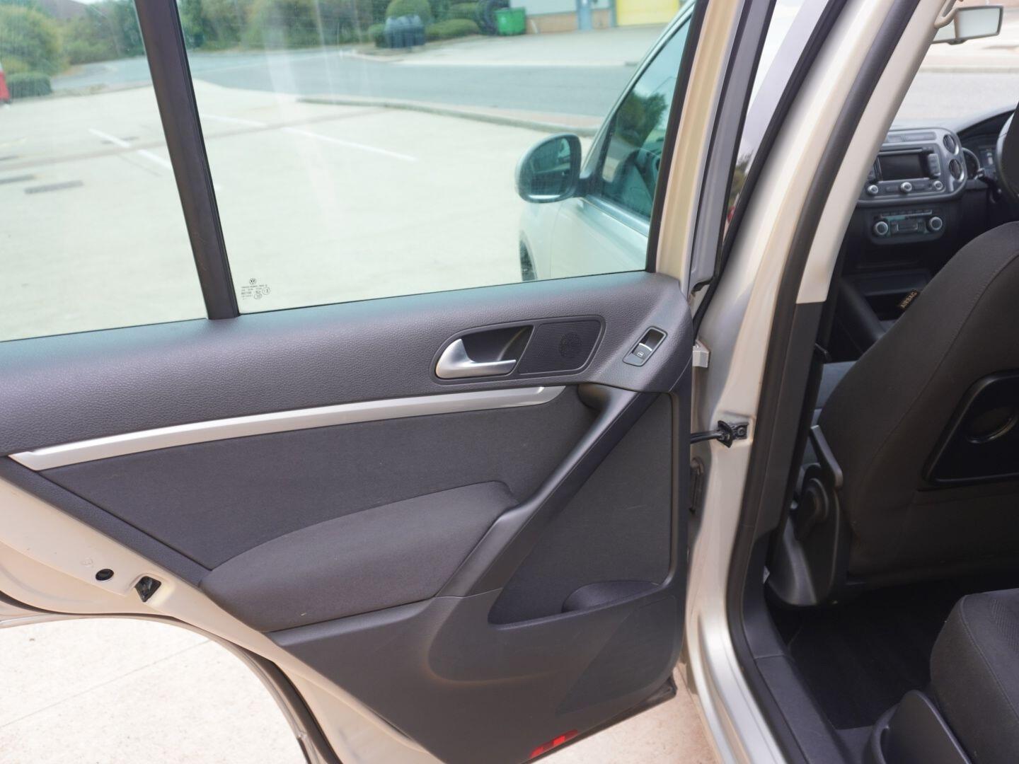 Used Volkswagen Tiguan 2014 for sale - 76310066: Photo 28