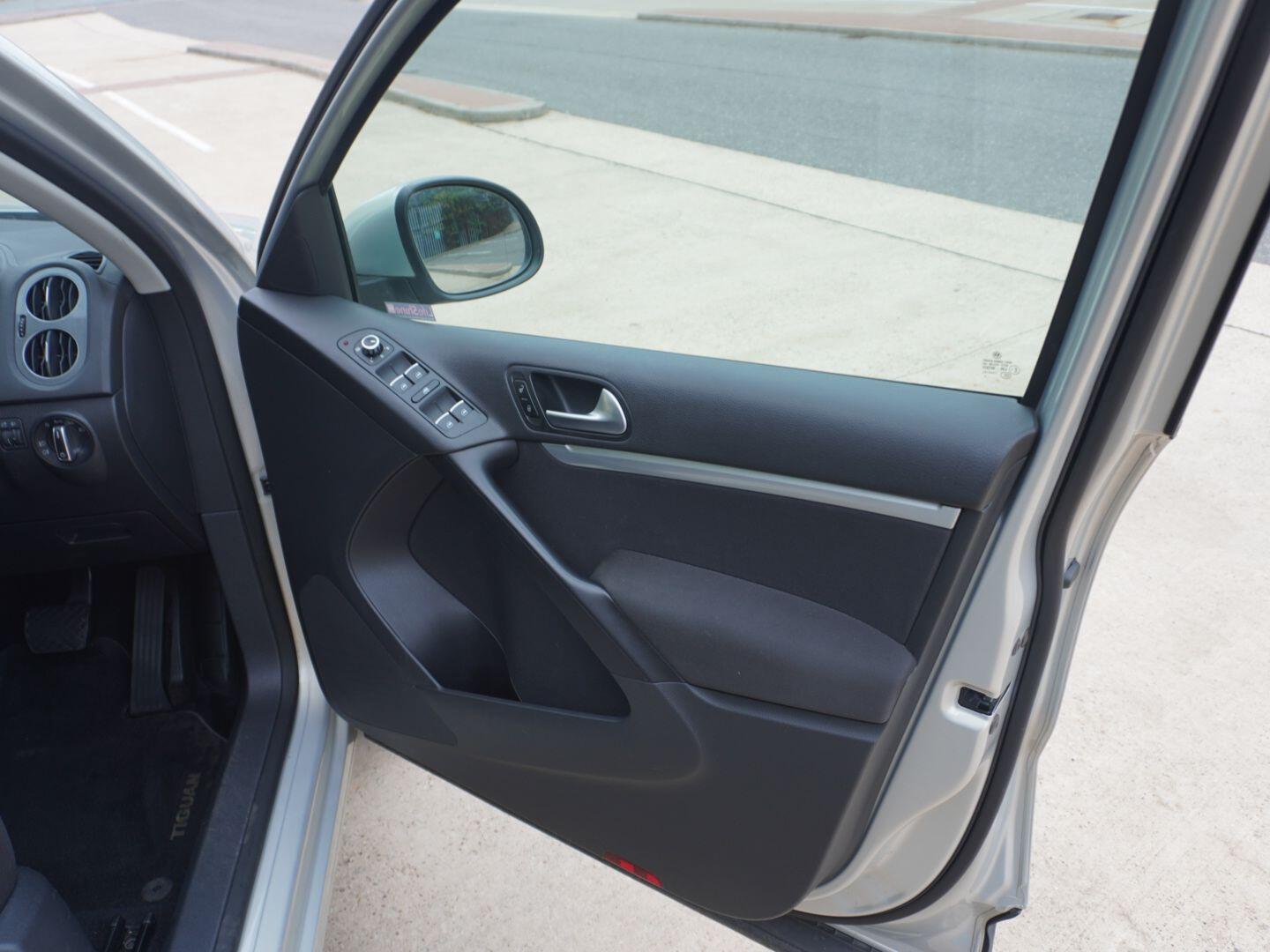 Used Volkswagen Tiguan 2014 for sale - 76310066: Photo 30