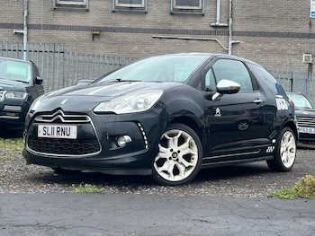 2011 (11) - HDI BLACK AND WHITE 3-Door