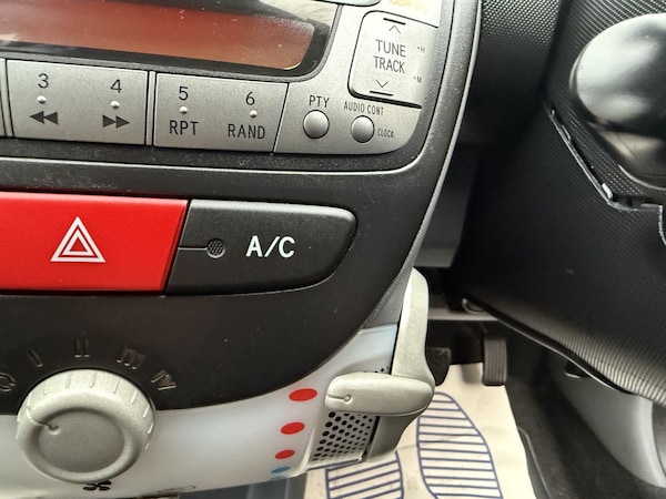 Used Citroen C1 2011 for sale - 76305588: Photo 10