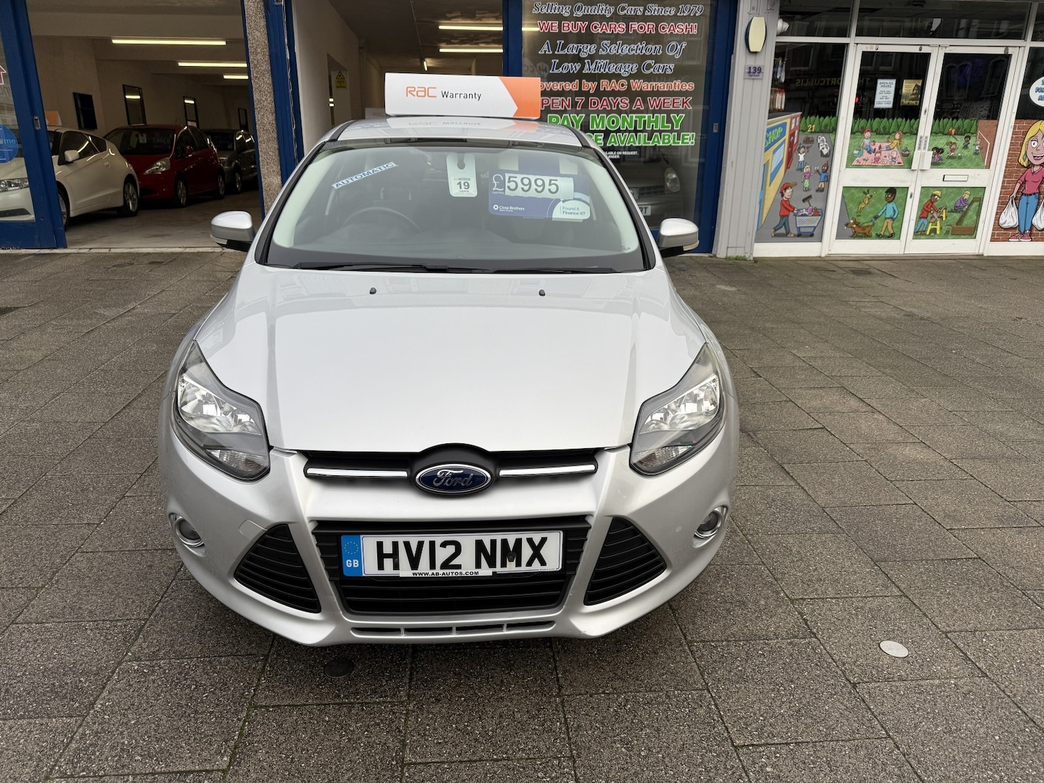 Used Ford Focus 2012 for sale - 76431015: Photo 2