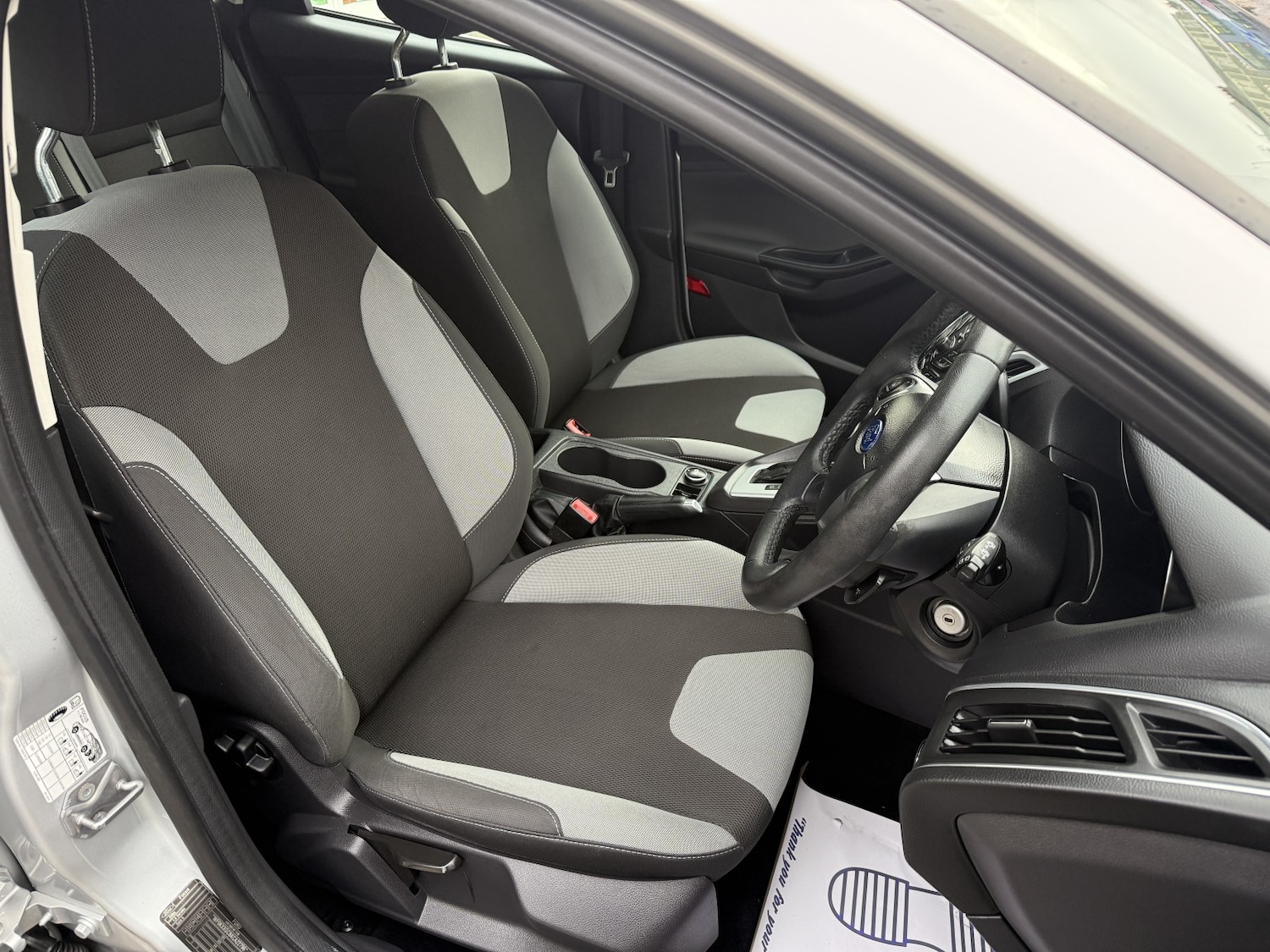 Used Ford Focus 2012 for sale - 76431015: Photo 9