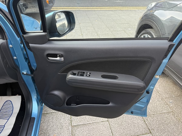 Used Suzuki Splash 2014 for sale - 76305601: Photo 7