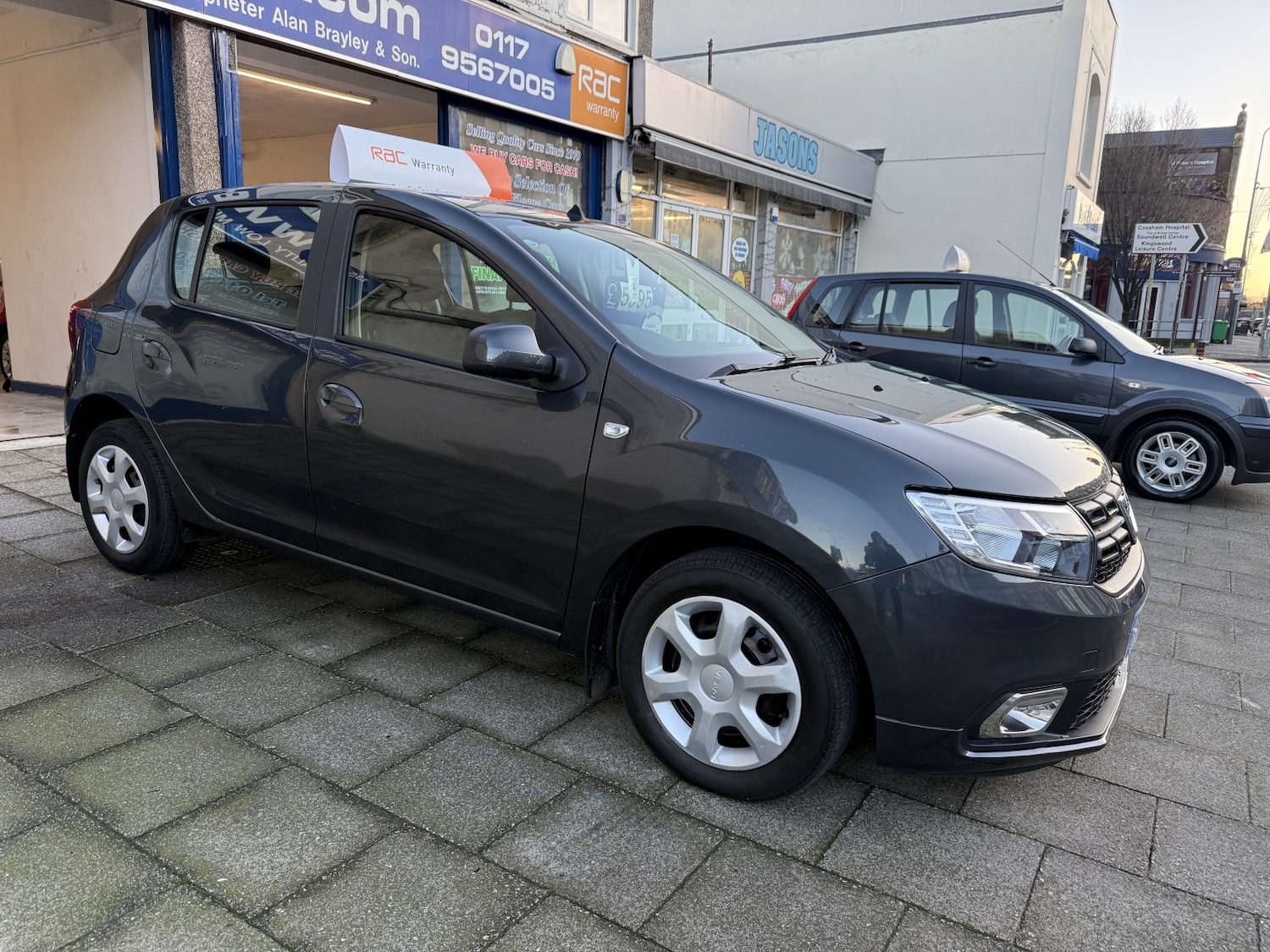 Used Dacia Sandero 2017 for sale - 76785065: Photo 1