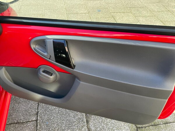 Used Citroen C1 2010 for sale - 75650539: Photo 9