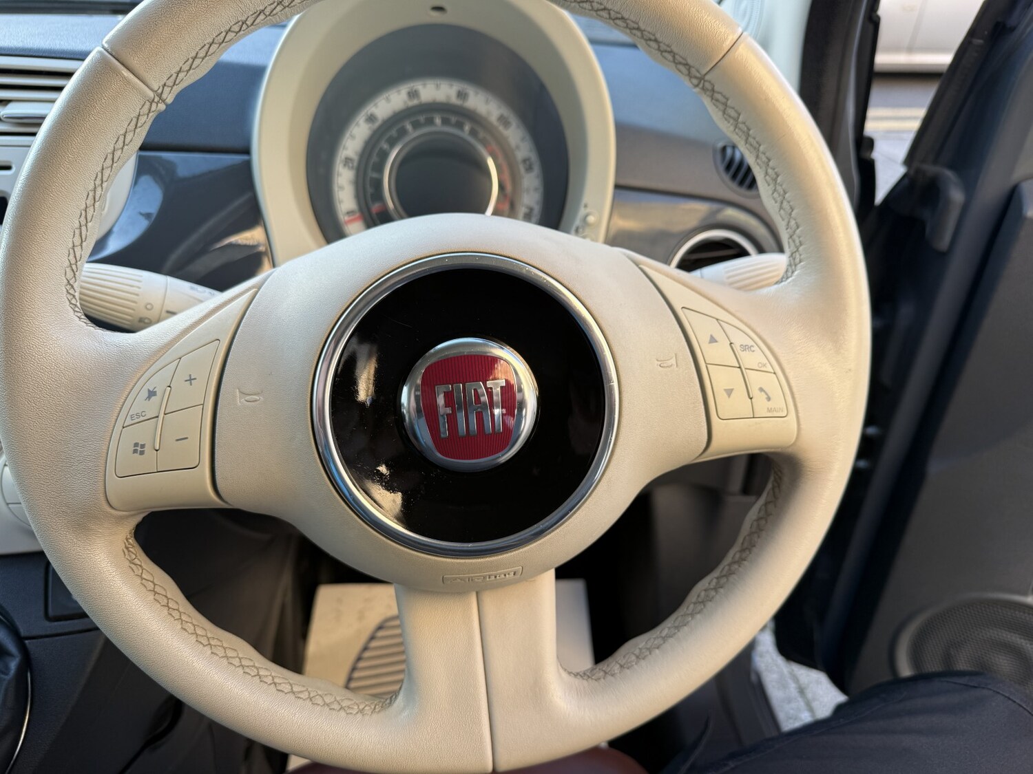 Used Fiat 500C 2013 for sale - 76618755: Photo 11