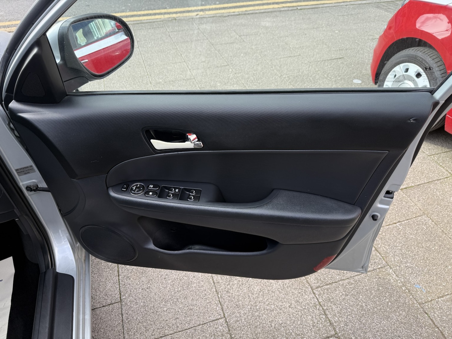 Used Hyundai i30 2010 for sale - 78168881: Photo 14