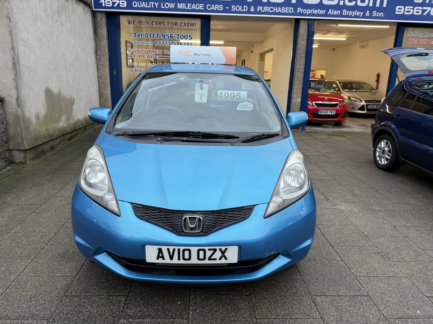 Used Honda Jazz 2010 for sale - 76884828: Photo 2