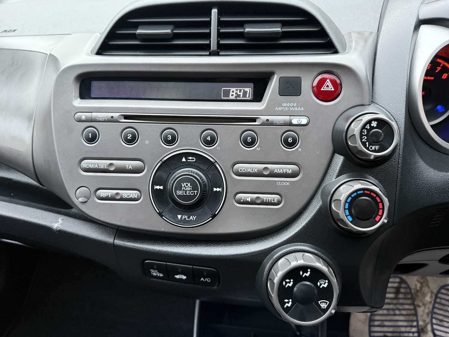 Used Honda Jazz 2010 for sale - 76884828: Photo 9