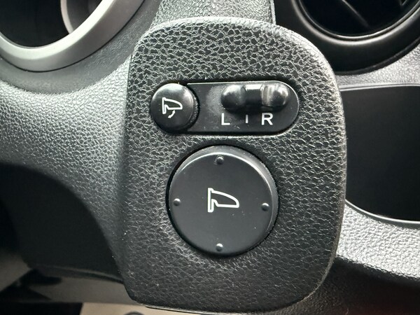 Used Honda Jazz 2009 for sale - 76305497: Photo 11