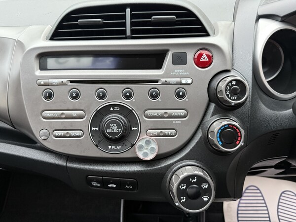 Used Honda Jazz 2009 for sale - 76305497: Photo 12