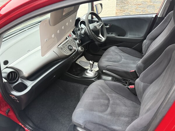 Used Honda Jazz 2009 for sale - 76305497: Photo 16