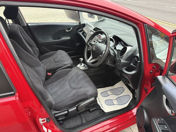 Used Honda Jazz 2009 for sale - 76305497: Photo 6