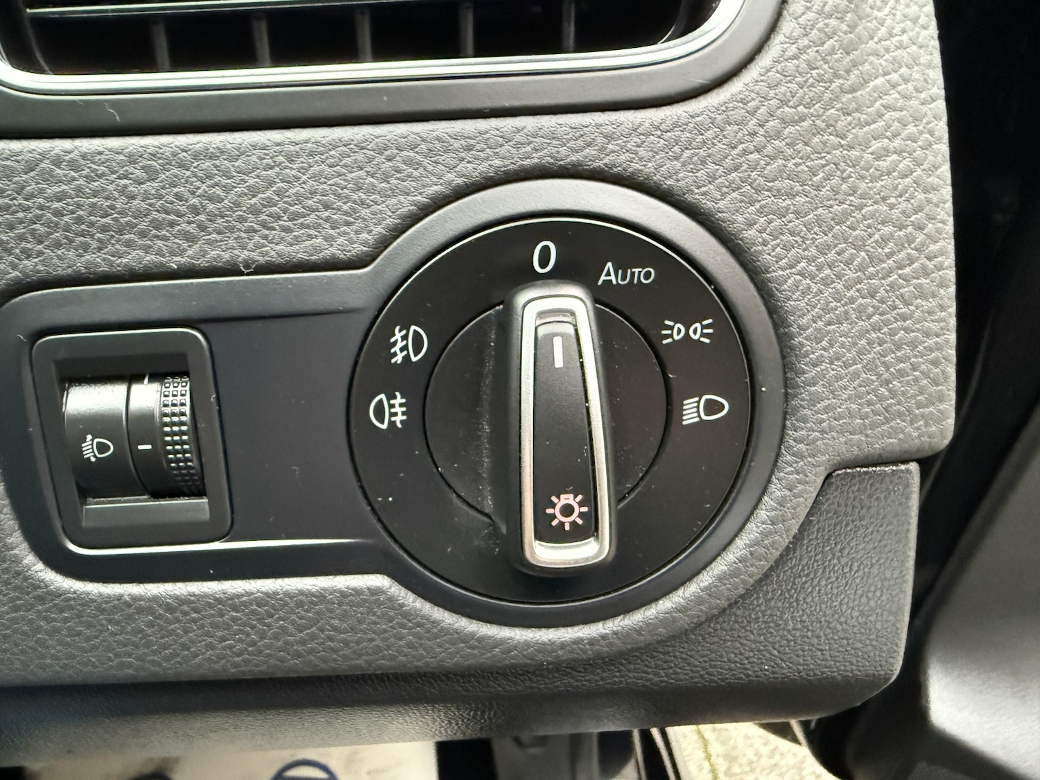 Used Volkswagen Polo 2017 for sale - 76821635: Photo 9