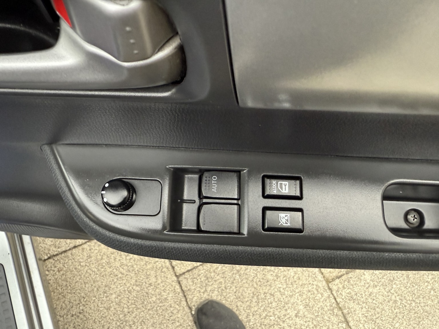 Used Suzuki Swift 2010 for sale - 76510964: Photo 10