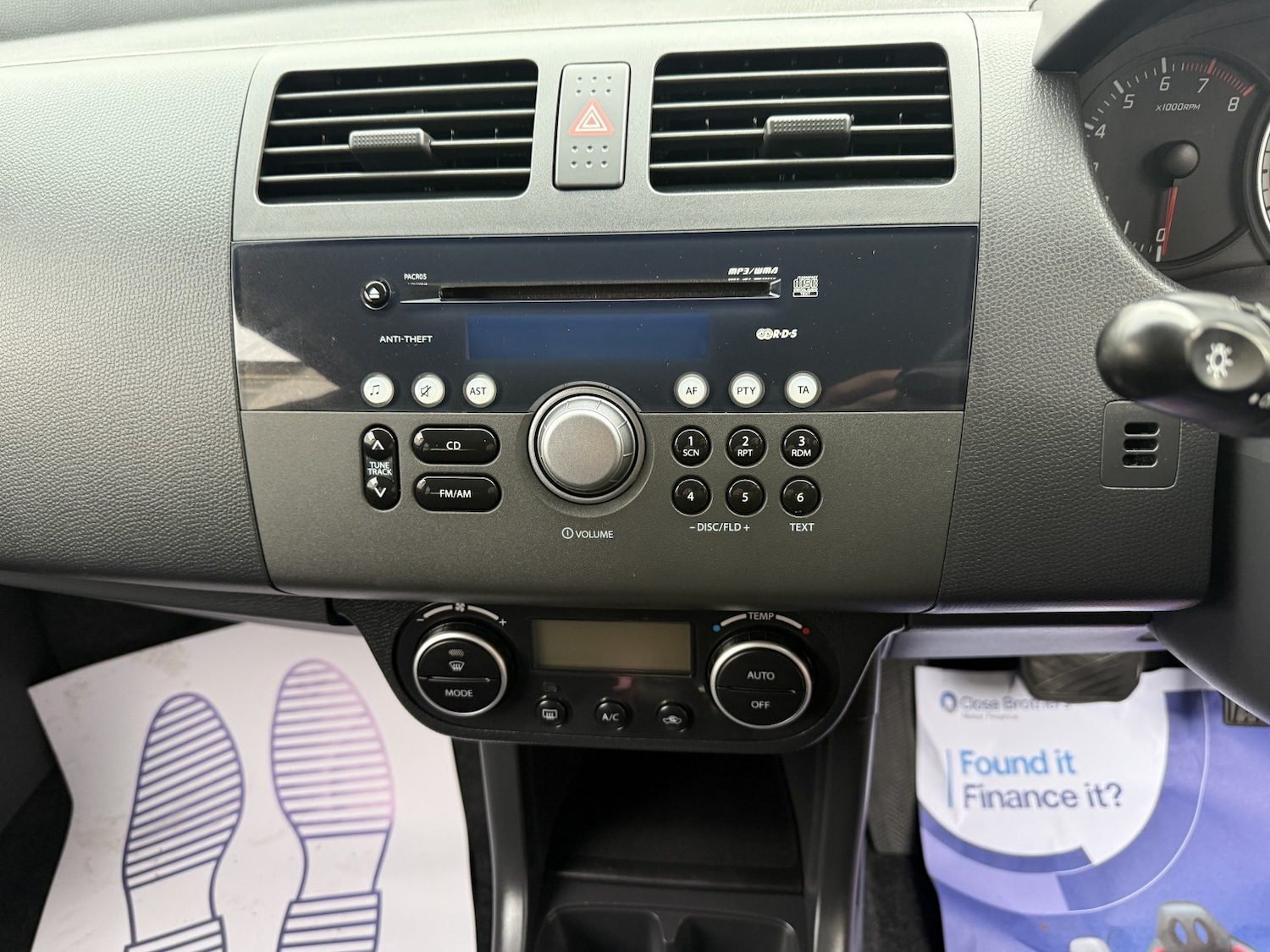 Used Suzuki Swift 2010 for sale - 76510964: Photo 12