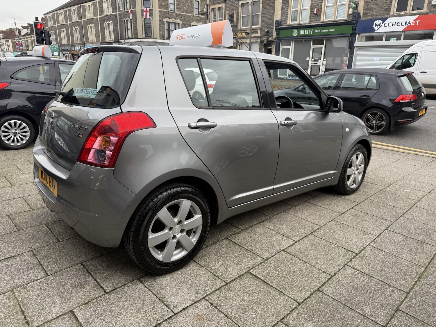 Used Suzuki Swift 2010 for sale - 76510964: Photo 6