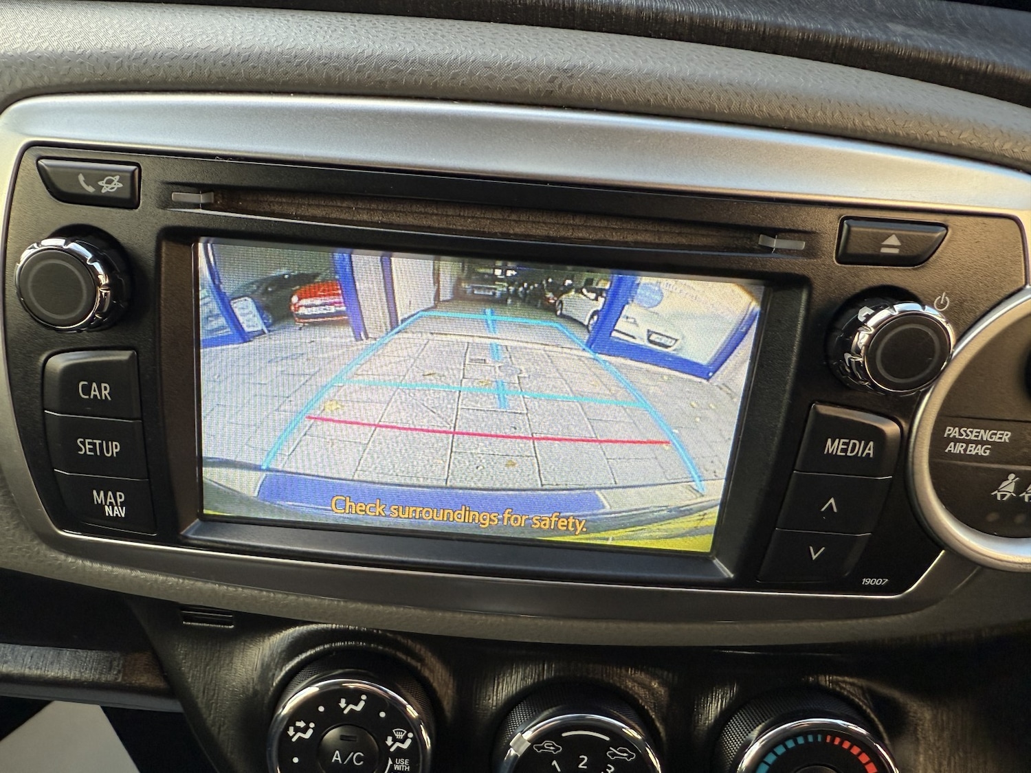 Used Toyota Yaris 2012 for sale - 76387343: Photo 10