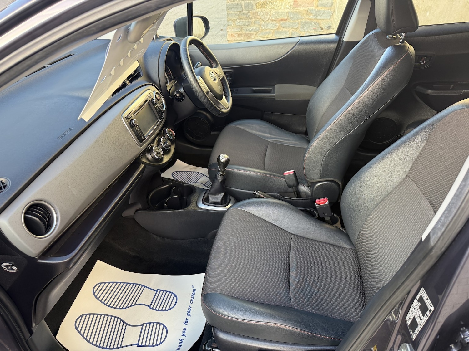 Used Toyota Yaris 2012 for sale - 76387343: Photo 17