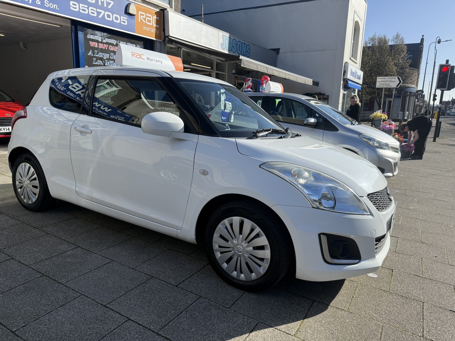Used Suzuki Swift 2014 for sale - 77891604: Photo 1