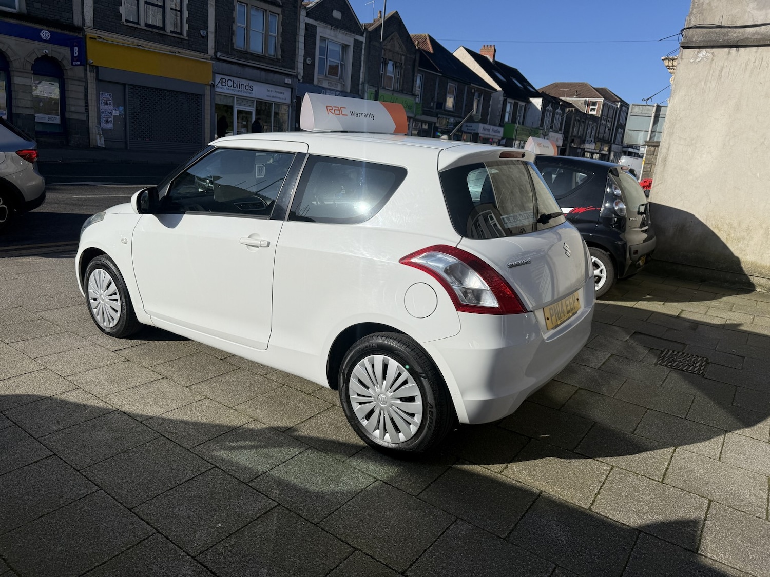 Used Suzuki Swift 2014 for sale - 77891604: Photo 4