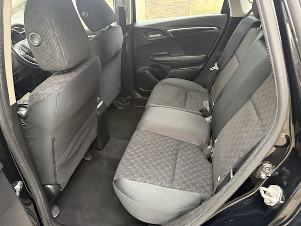 Used Honda Jazz 2015 for sale - 76225302: Photo 18