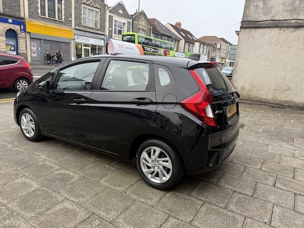 Used Honda Jazz 2015 for sale - 76225302: Photo 4