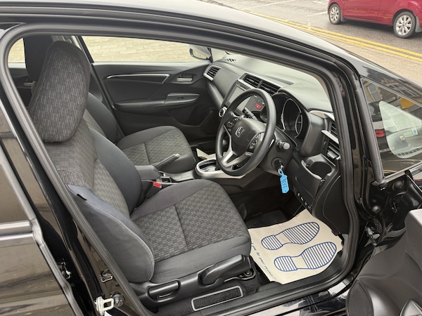 Used Honda Jazz 2015 for sale - 76225302: Photo 8