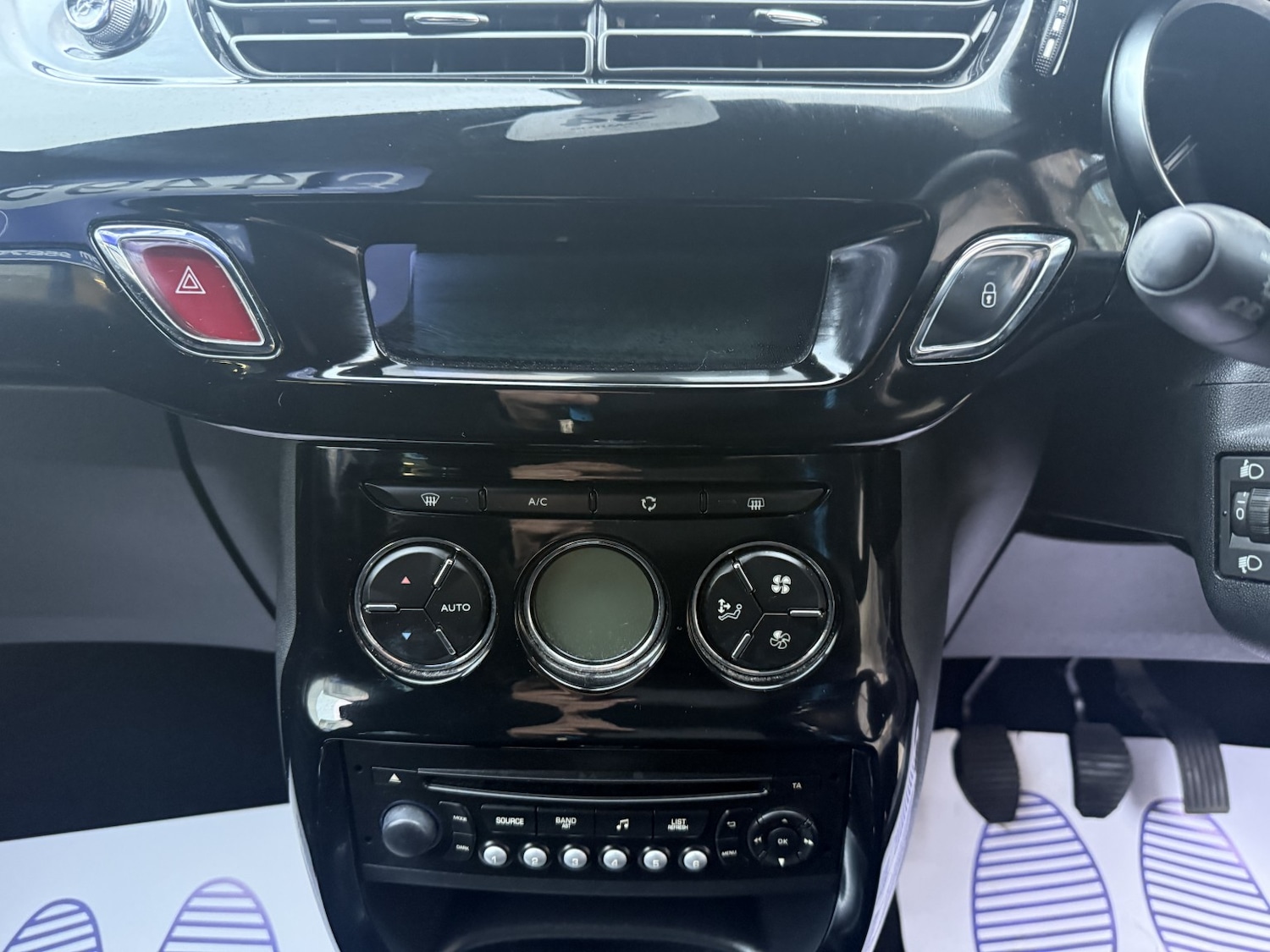 Used Citroen DS3 2014 for sale - 76510917: Photo 9