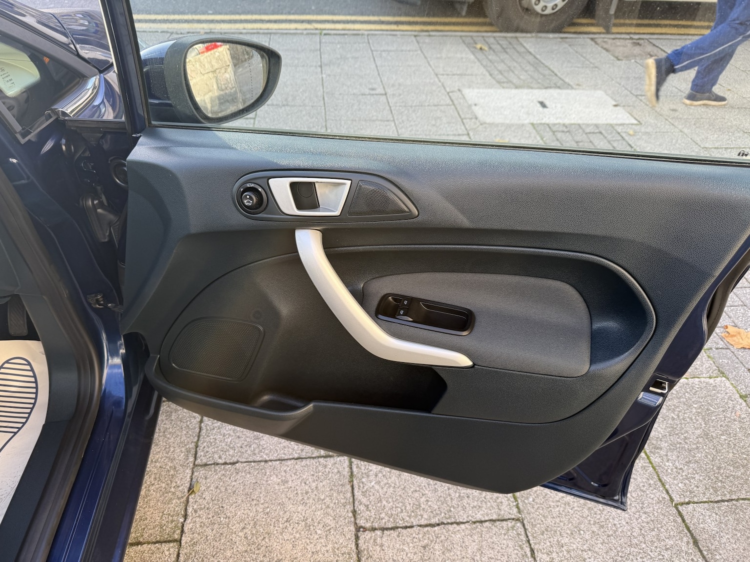 Used Ford Fiesta 2013 for sale - 76387372: Photo 17