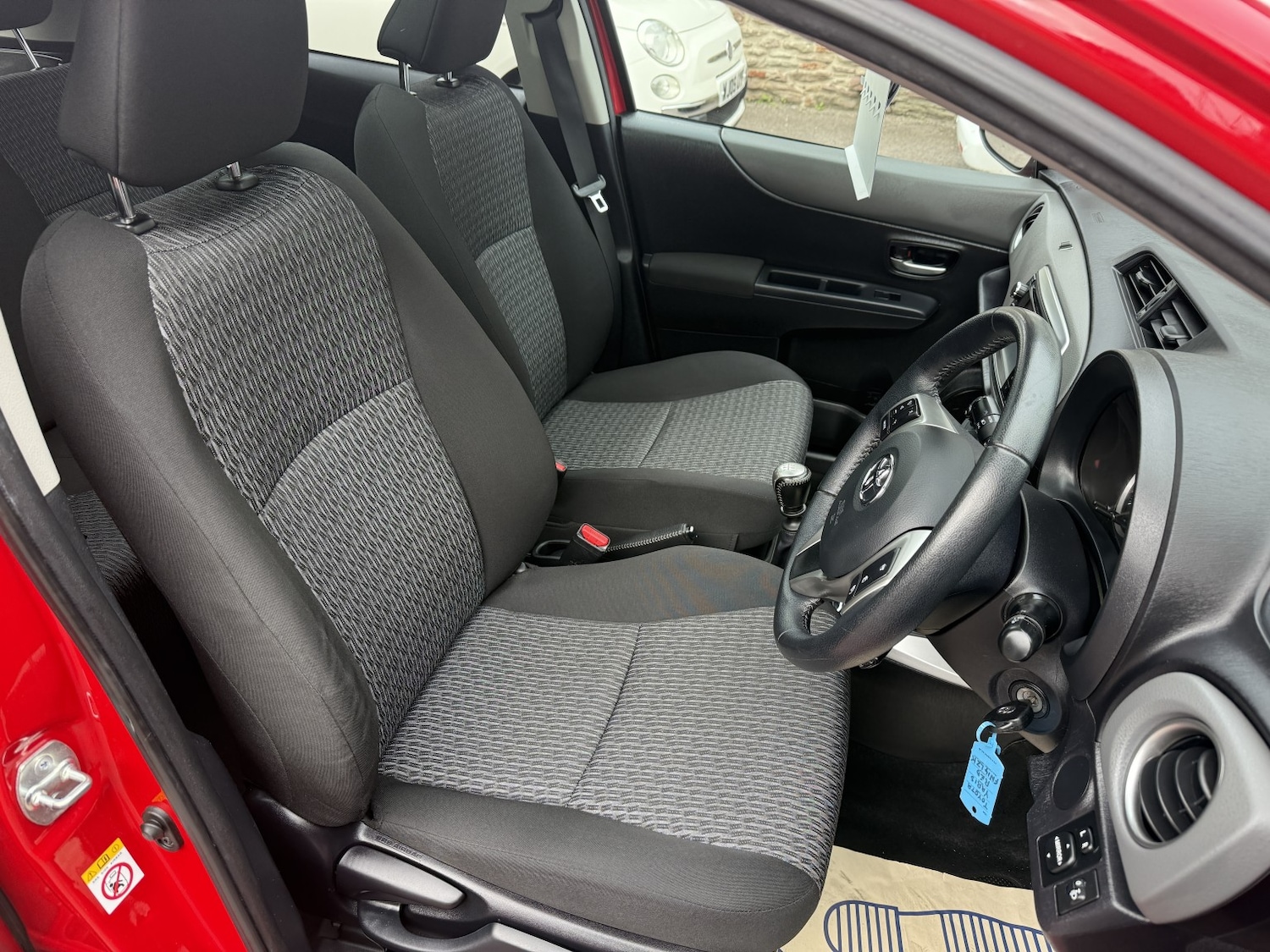 Used Toyota Yaris 2014 for sale - 76198182: Photo 10
