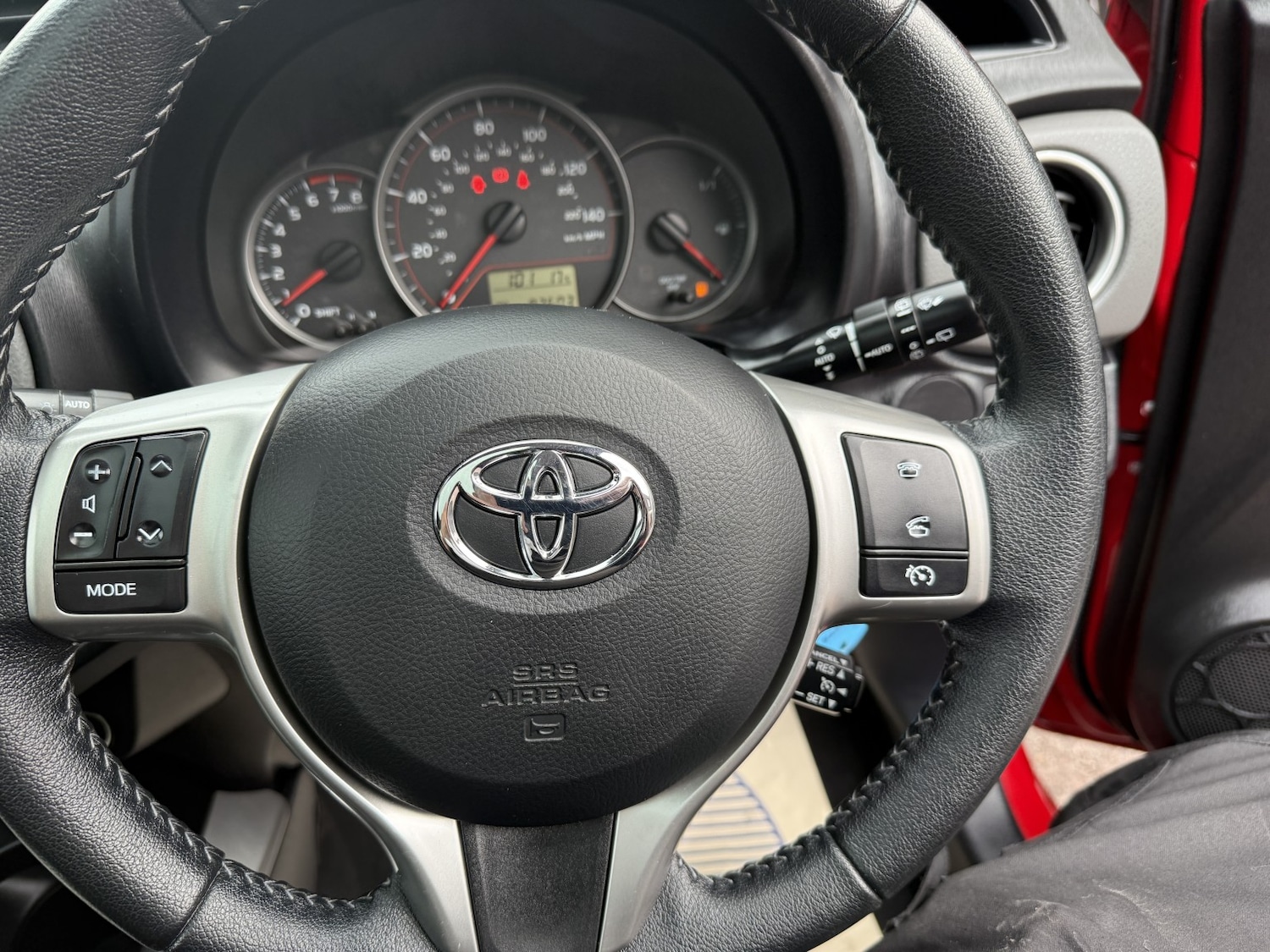 Used Toyota Yaris 2014 for sale - 76198182: Photo 12