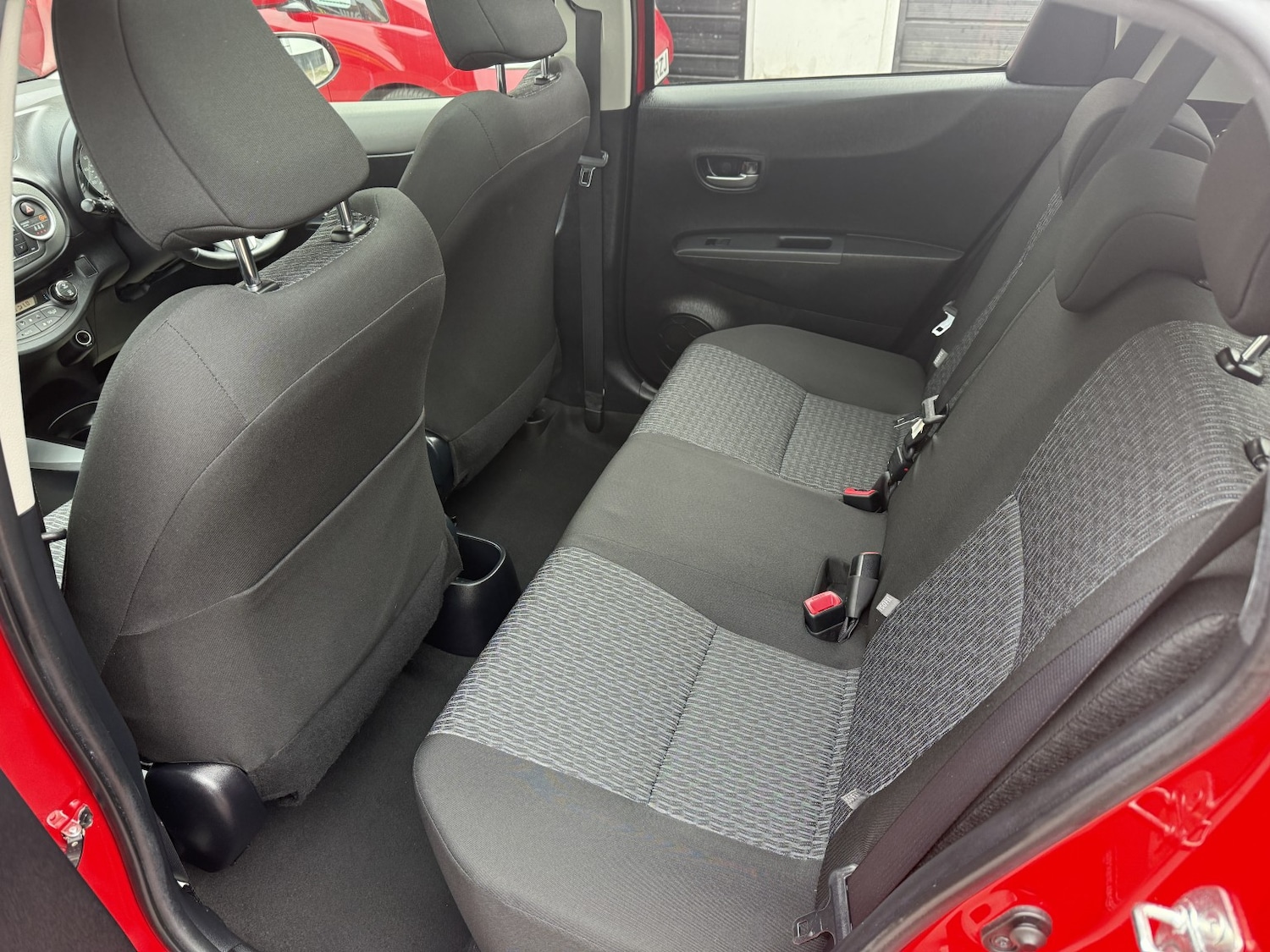 Used Toyota Yaris 2014 for sale - 76198182: Photo 23