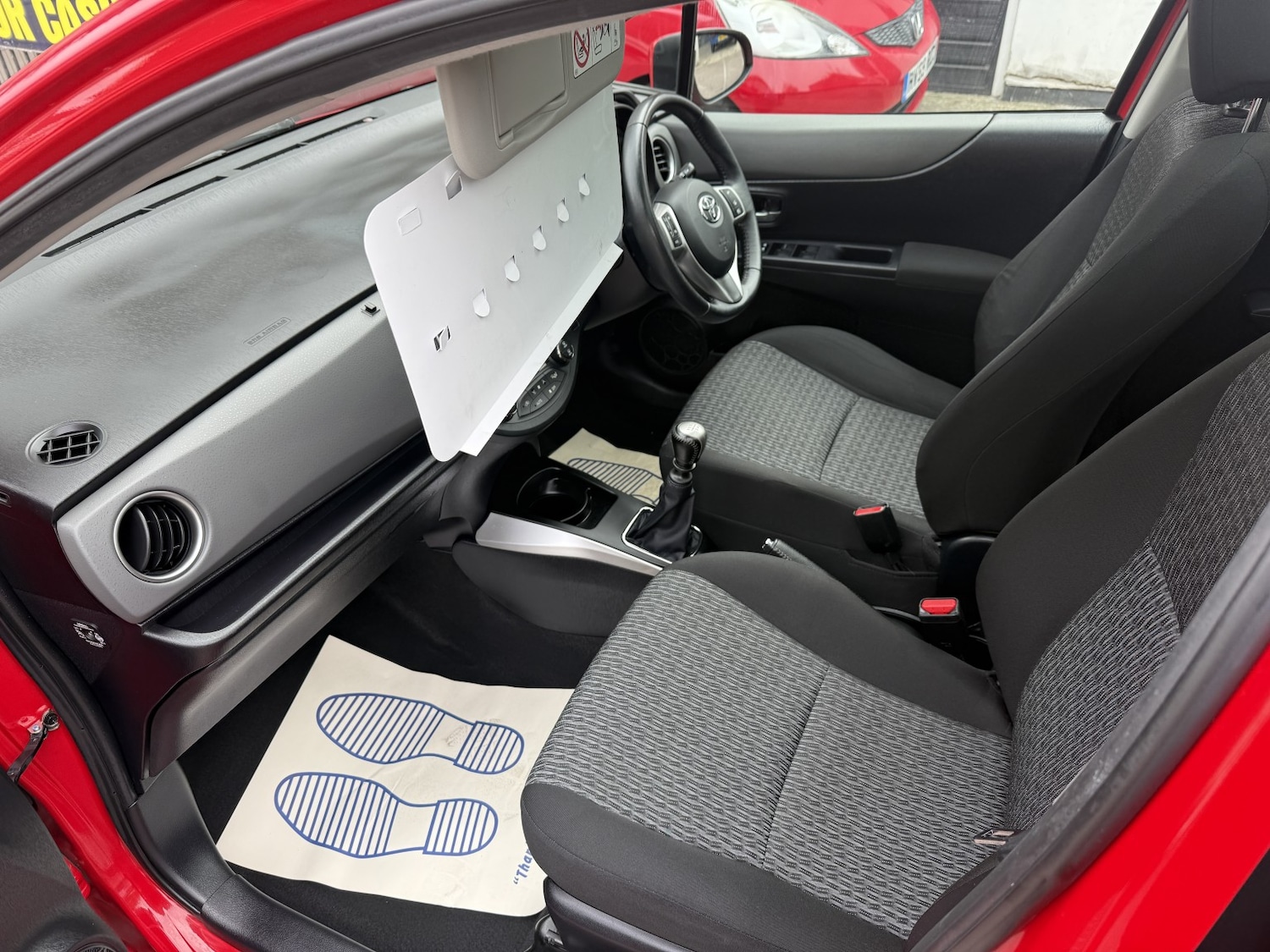 Used Toyota Yaris 2014 for sale - 76198182: Photo 24
