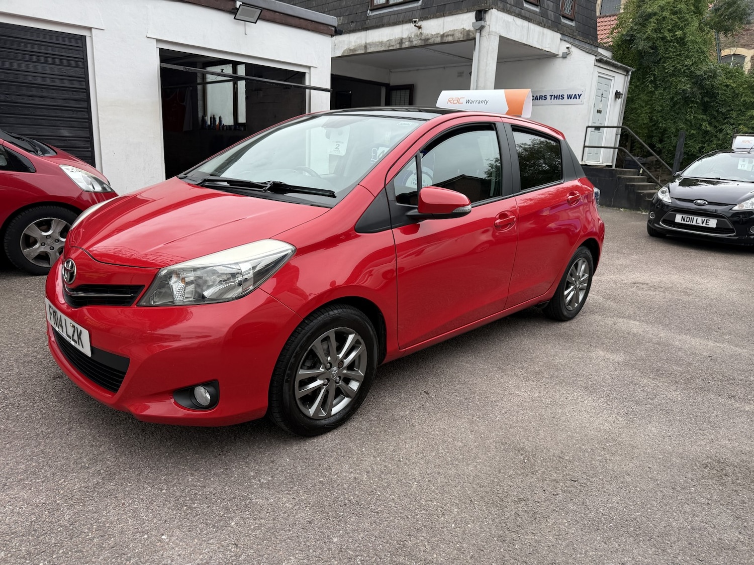 Used Toyota Yaris 2014 for sale - 76198182: Photo 3