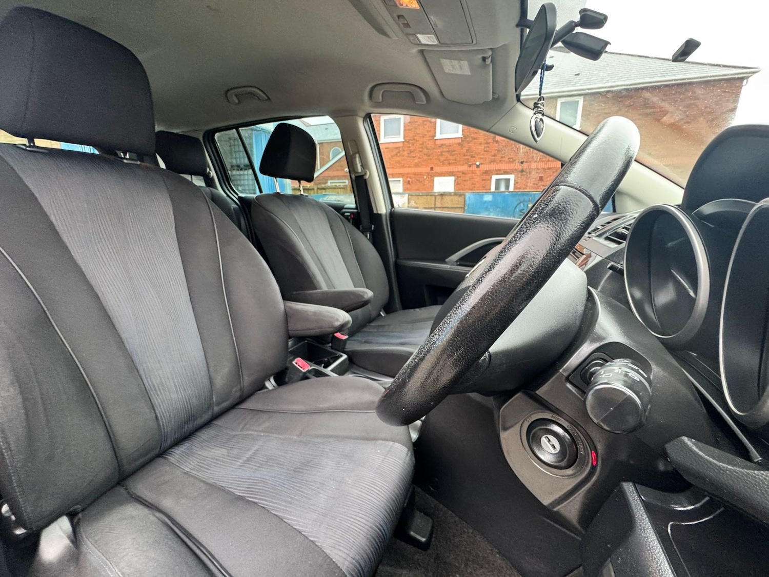 Used Mazda Mazda5 2012 for sale - 76594736: Photo 9