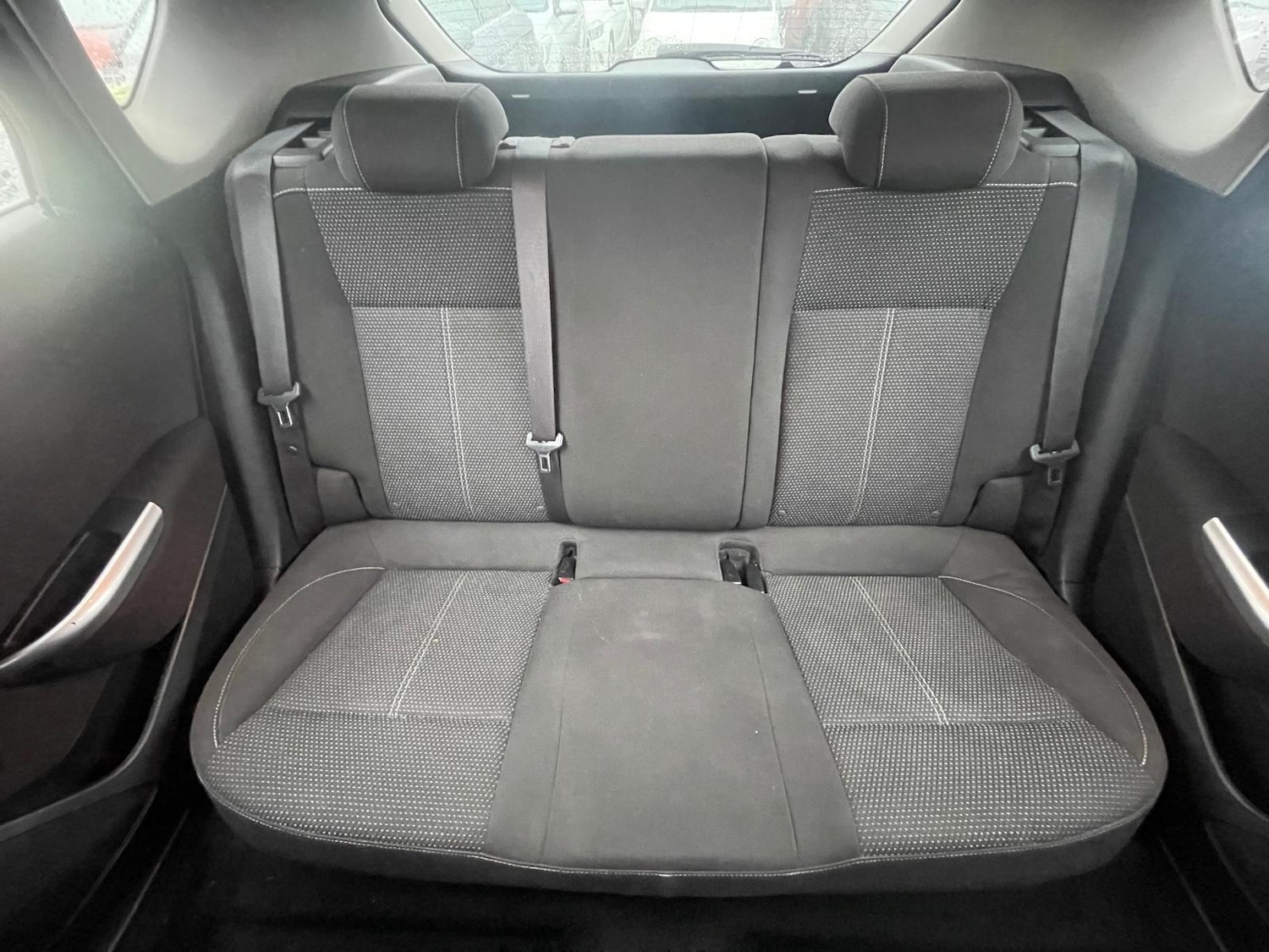 Used Vauxhall Astra 2012 for sale - 77323880: Photo 10