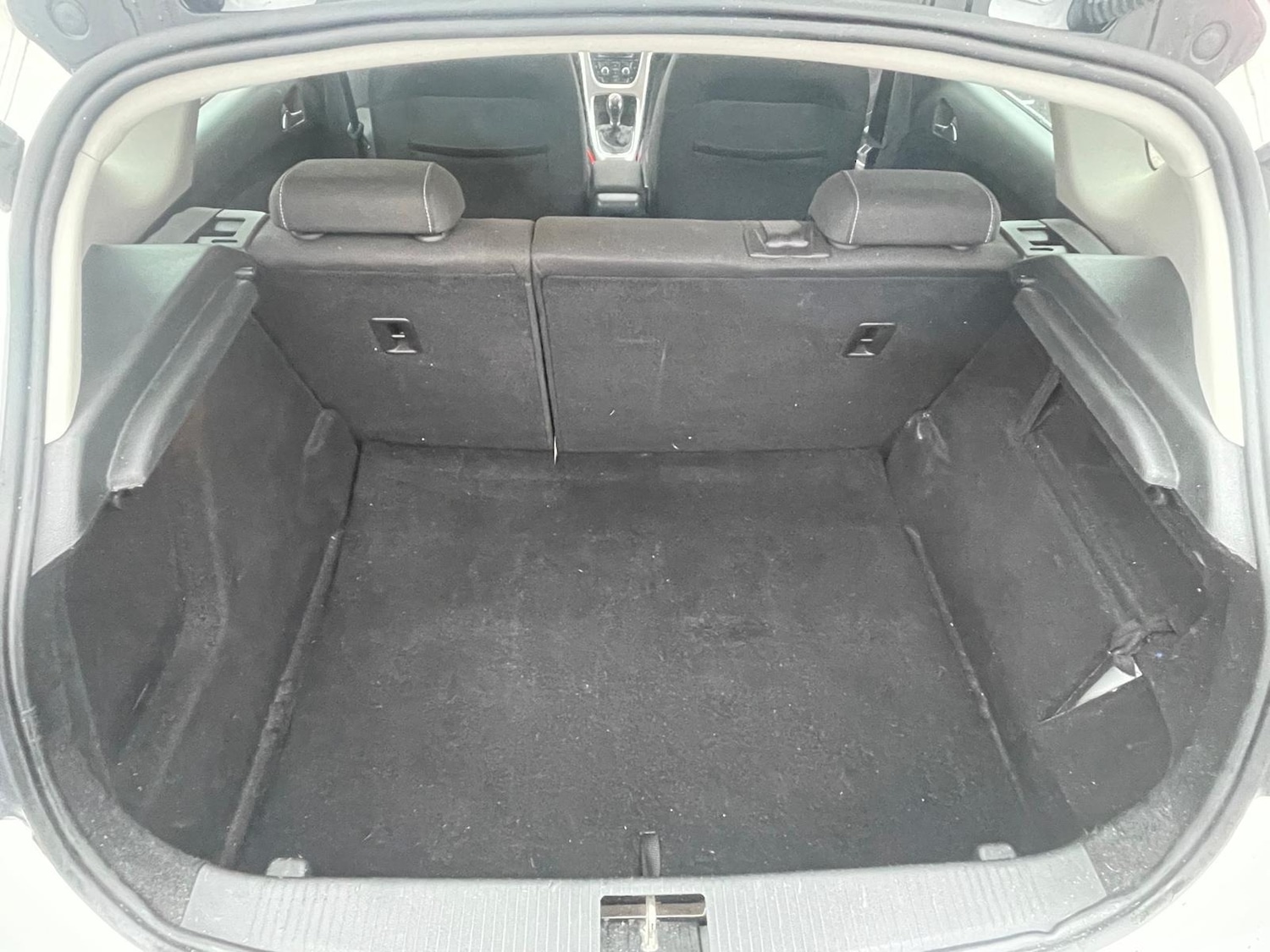 Used Vauxhall Astra 2012 for sale - 77323880: Photo 11