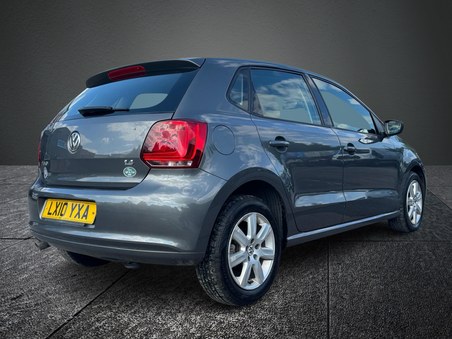 Used Volkswagen Polo 2010 for sale - 73753897: Photo 4