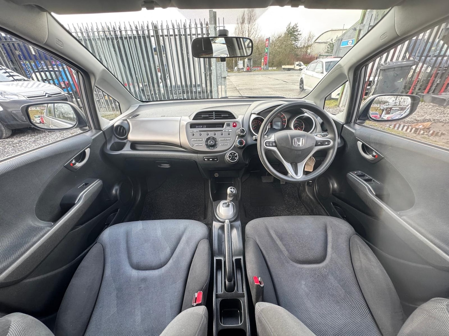 Used Honda Jazz 2009 for sale - 77323936: Photo 16