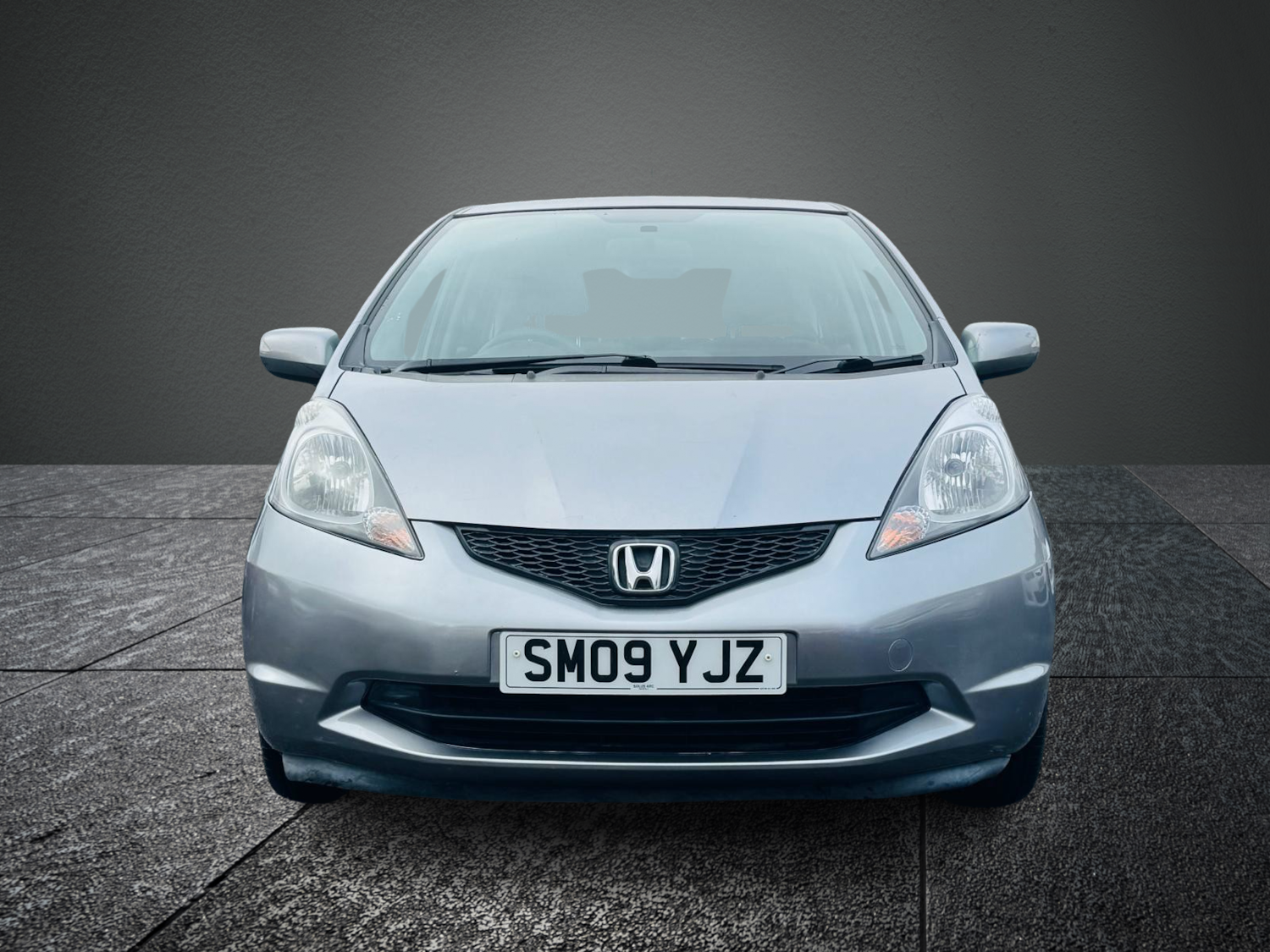 Used Honda Jazz 2009 for sale - 77323936: Photo 2