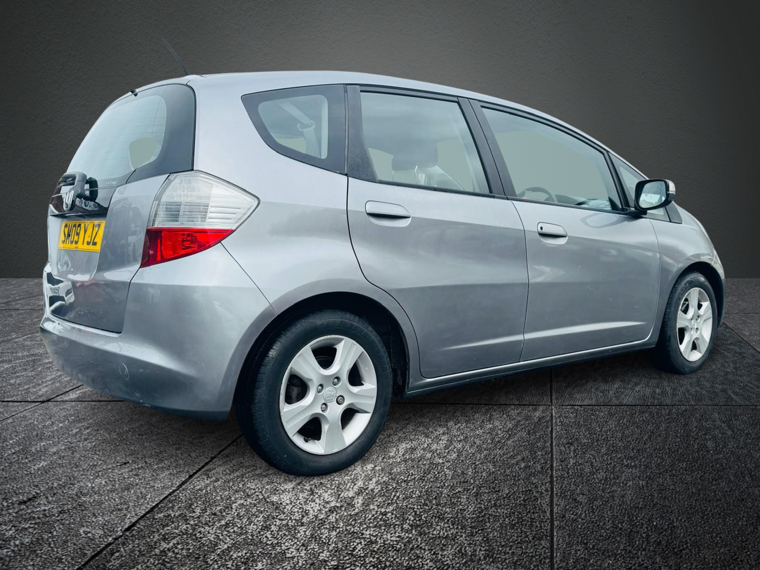 Used Honda Jazz 2009 for sale - 77323936: Photo 4