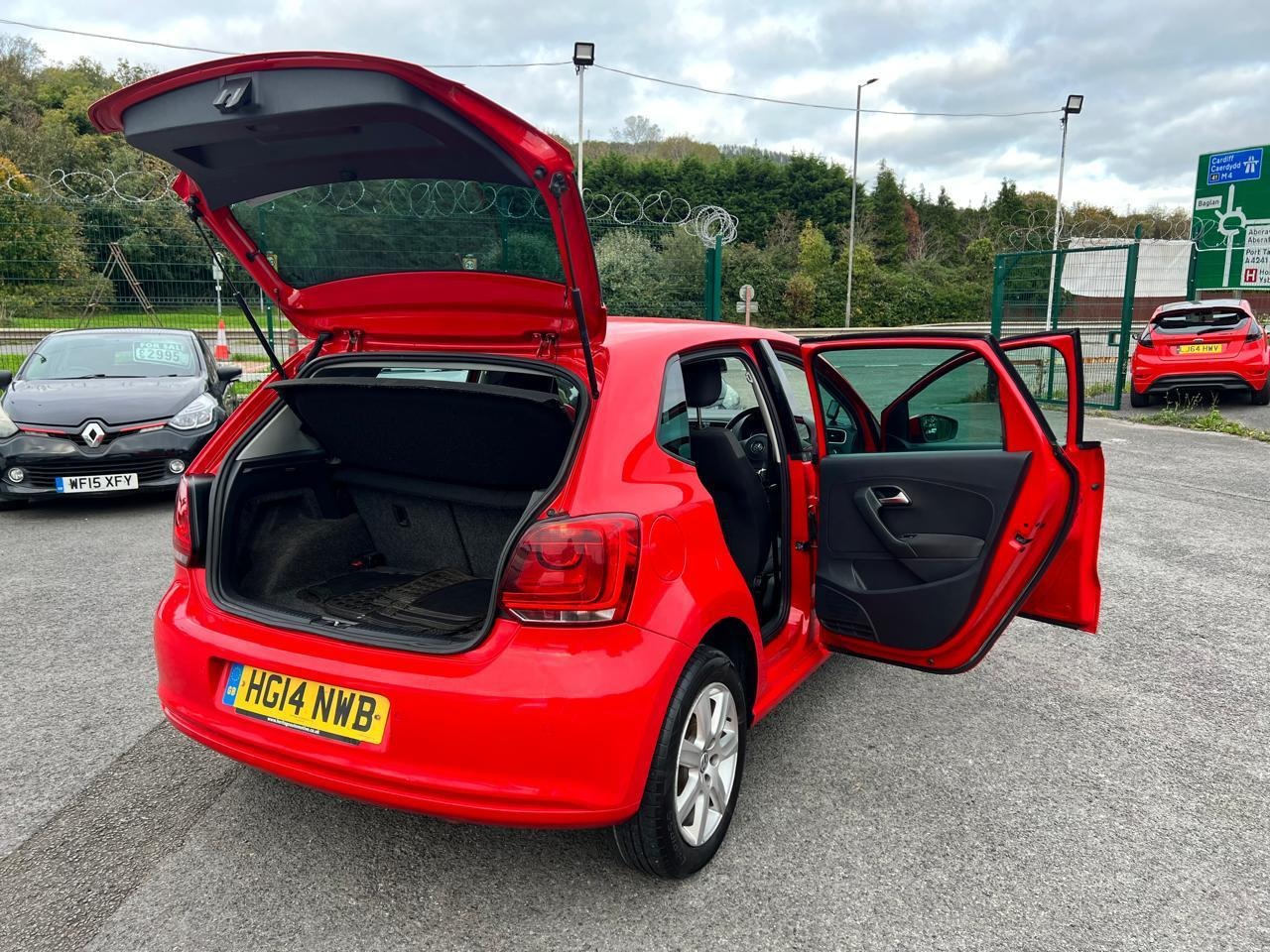 Used Volkswagen Polo 2014 for sale - 77484650: Photo 7