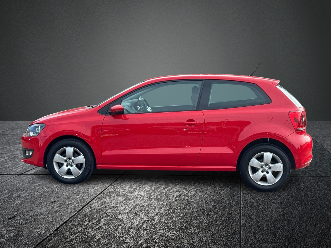 Used Volkswagen Polo 2012 for sale - 77483907: Photo 4