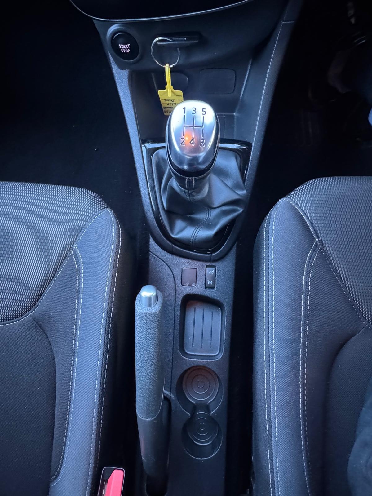 Used Renault Clio 2017 for sale - 76766471: Photo 27