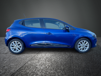 Used Renault Clio 2017 for sale - 76766471: Photo