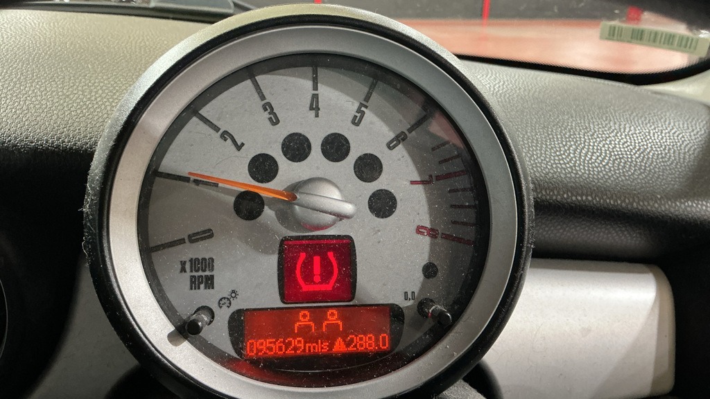 Used MINI Hatch 2010 for sale - 75680084: Photo 10